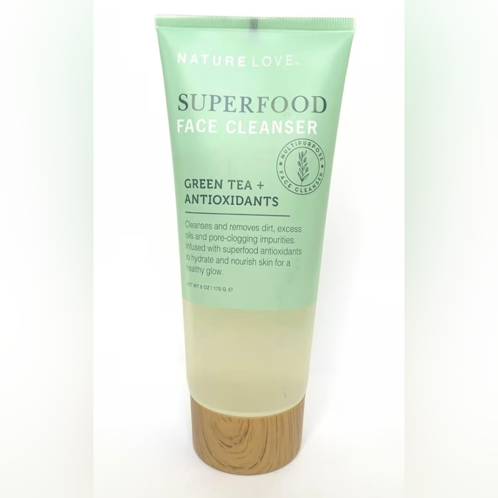 NWT Nature Love Superfood Face Cleanser